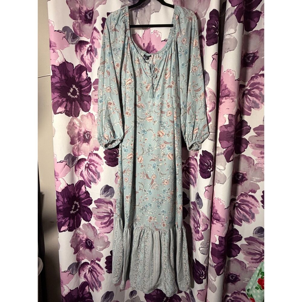 Blouson Sleeve Tiered Maxi Dress